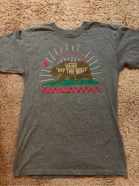Vans Mens Gray Graphic 'Off The Wall' Bear Tee with Red & Green Accents